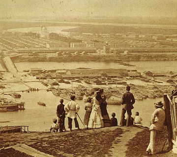 Вид на Нижегородскую ярмарку с Ярилиной горы (Гребешка). Автор фото: А. О. Карелин. 1870-е
