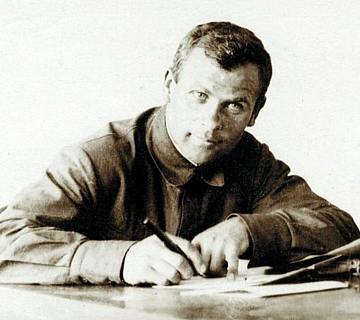 А. А. Харлампиев