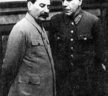 И. В. Сталин и начальник Генерального штаба командарм 1-го ранга Б. М. Шапошников в Кремле. 1939