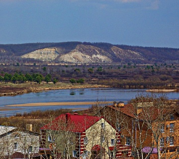 Вид на Белую гору и р. Томь. Фото: belogorck.ru