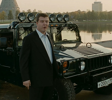 Александр Робак в фильме «Брат 2» (2000). Режиссер – Алексей Балабанов
