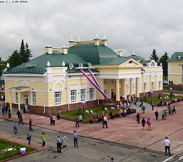 Вокзал станции Юрга-1. Автор фото: С. Болтенко. Фото: zap-sib-rail.narod.ru
